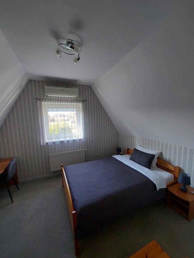 Hotel Asmonienes Sveciu Namai "Senoji Mokyklele" Smalininkai Esterno foto
