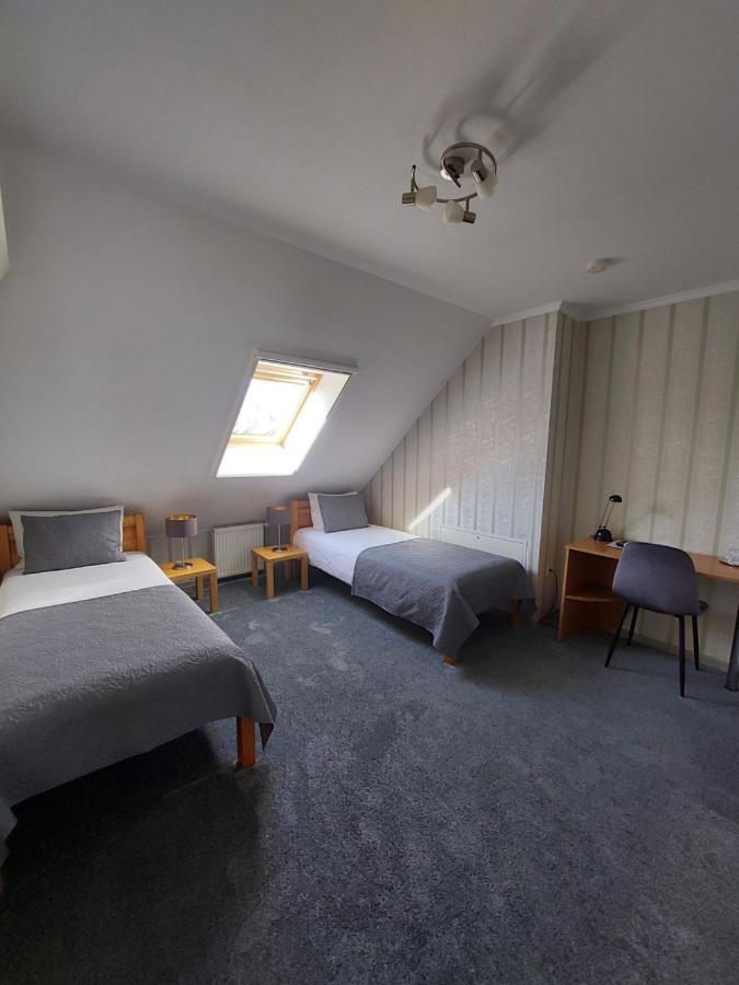 Hotel Asmonienes Sveciu Namai "Senoji Mokyklele" Smalininkai Esterno foto