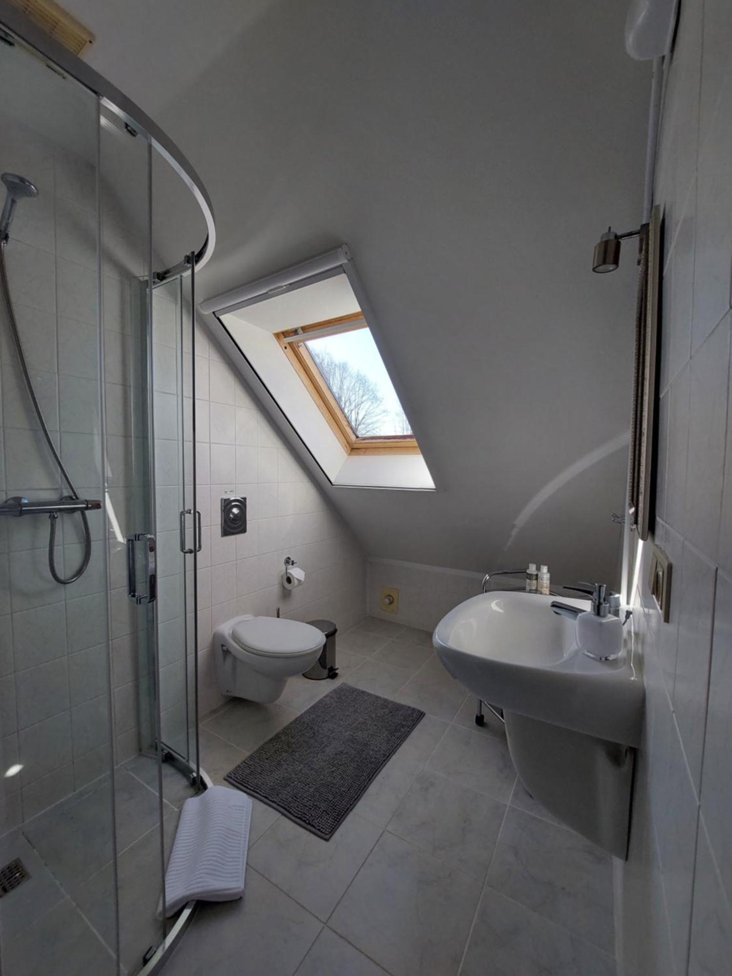 Hotel Asmonienes Sveciu Namai "Senoji Mokyklele" Smalininkai Esterno foto
