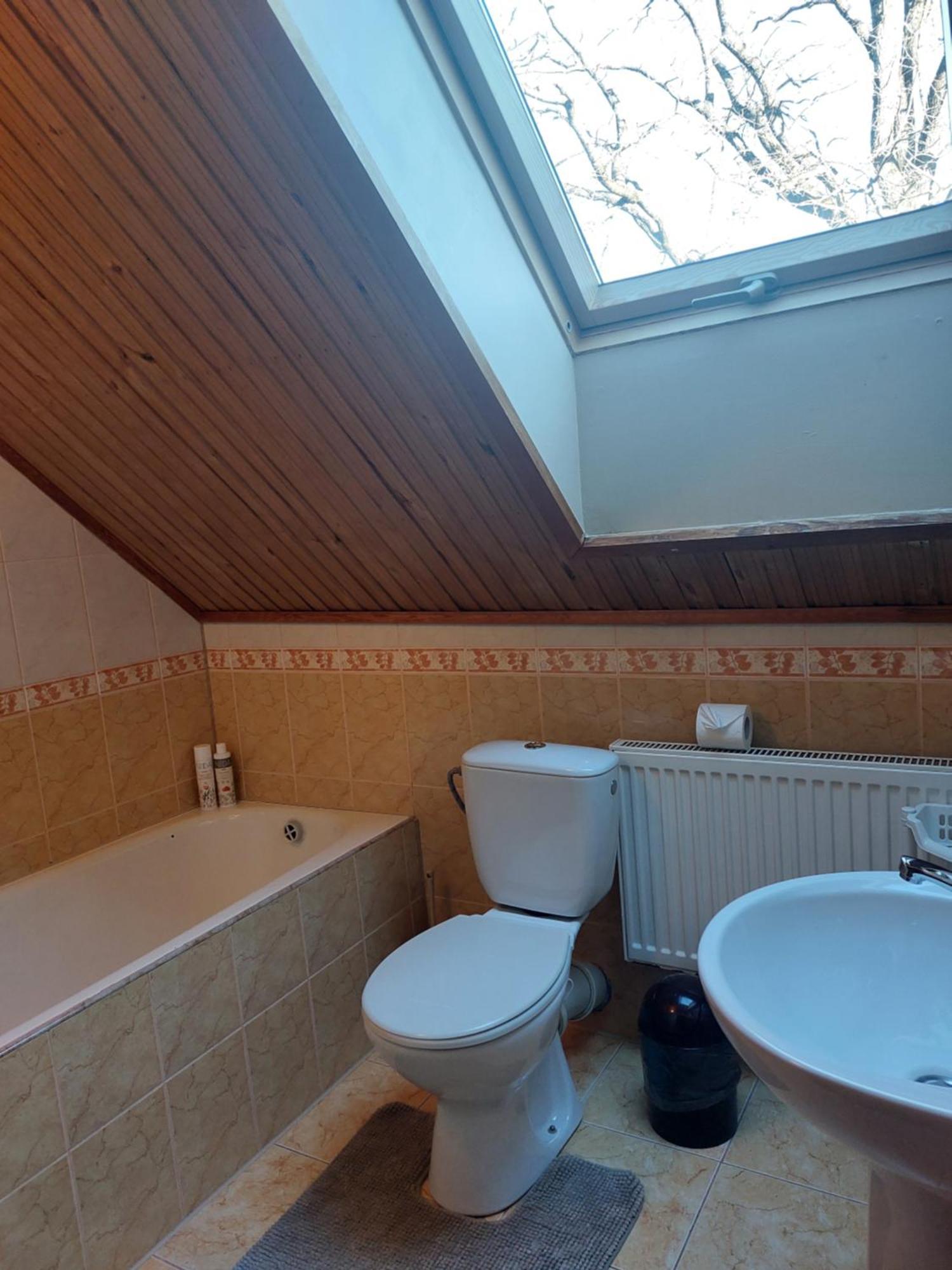Hotel Asmonienes Sveciu Namai "Senoji Mokyklele" Smalininkai Esterno foto