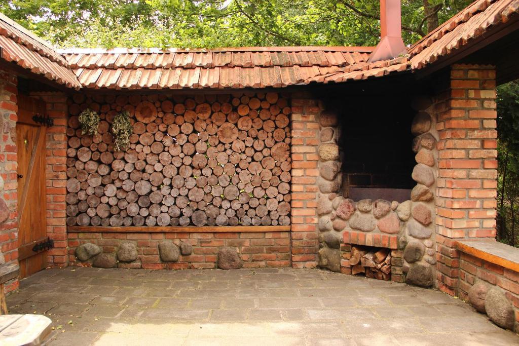Hotel Asmonienes Sveciu Namai "Senoji Mokyklele" Smalininkai Esterno foto